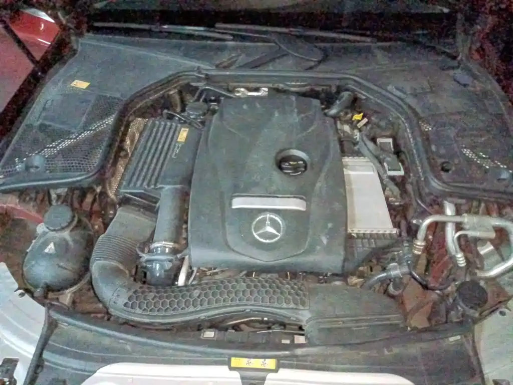 Фото 21 - Mercedes-Benz C-Class