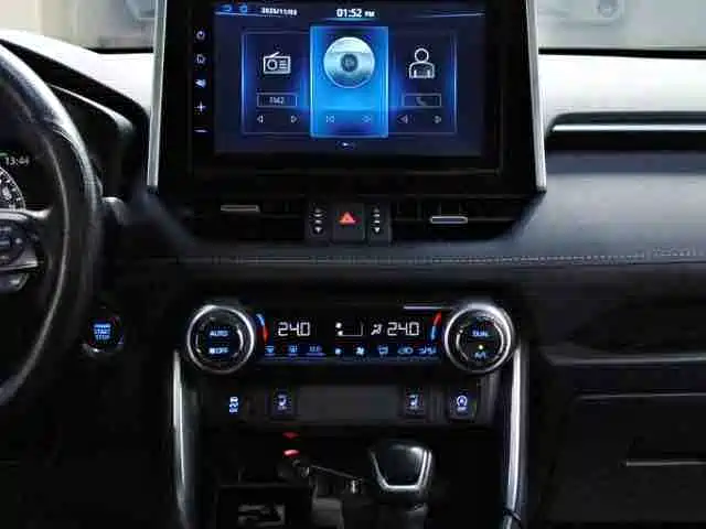 Photo 8 - Toyota RAV4 Rongfang