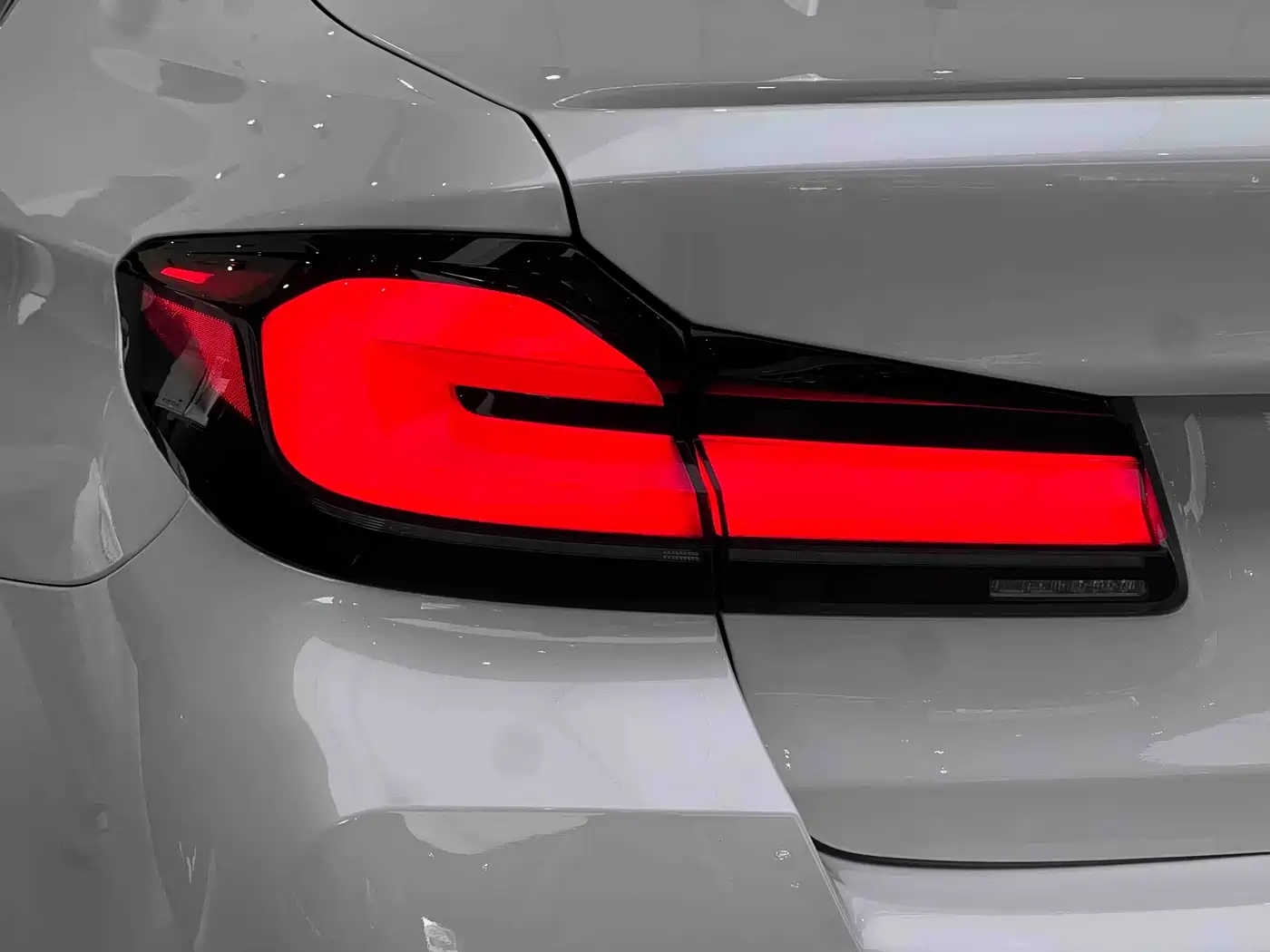BMW 5 Series 2022 Model Second Facelift 525Li M Sport Package фото 7