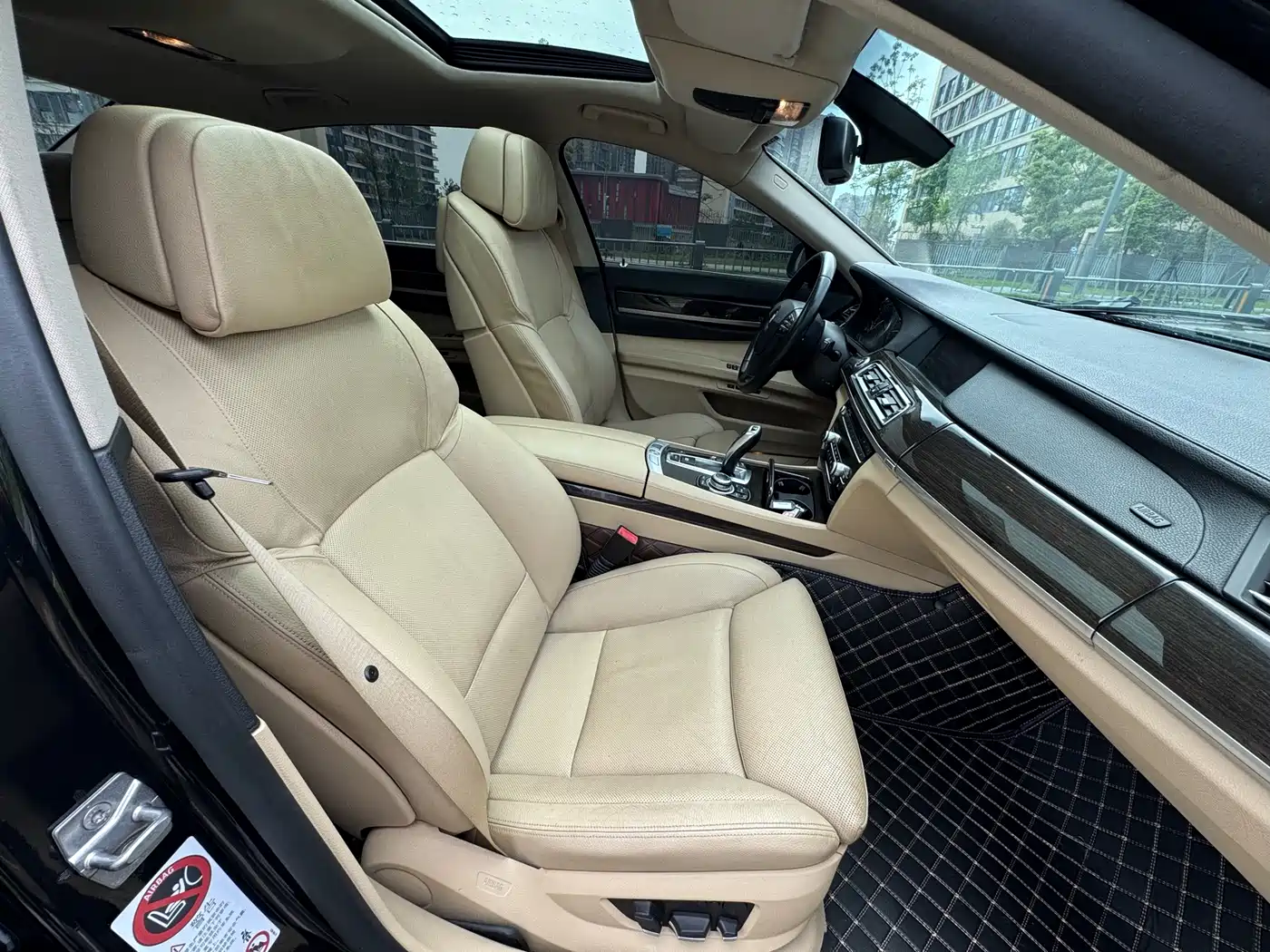 BMW 7 Series 2011 730Li Elegance фото 8