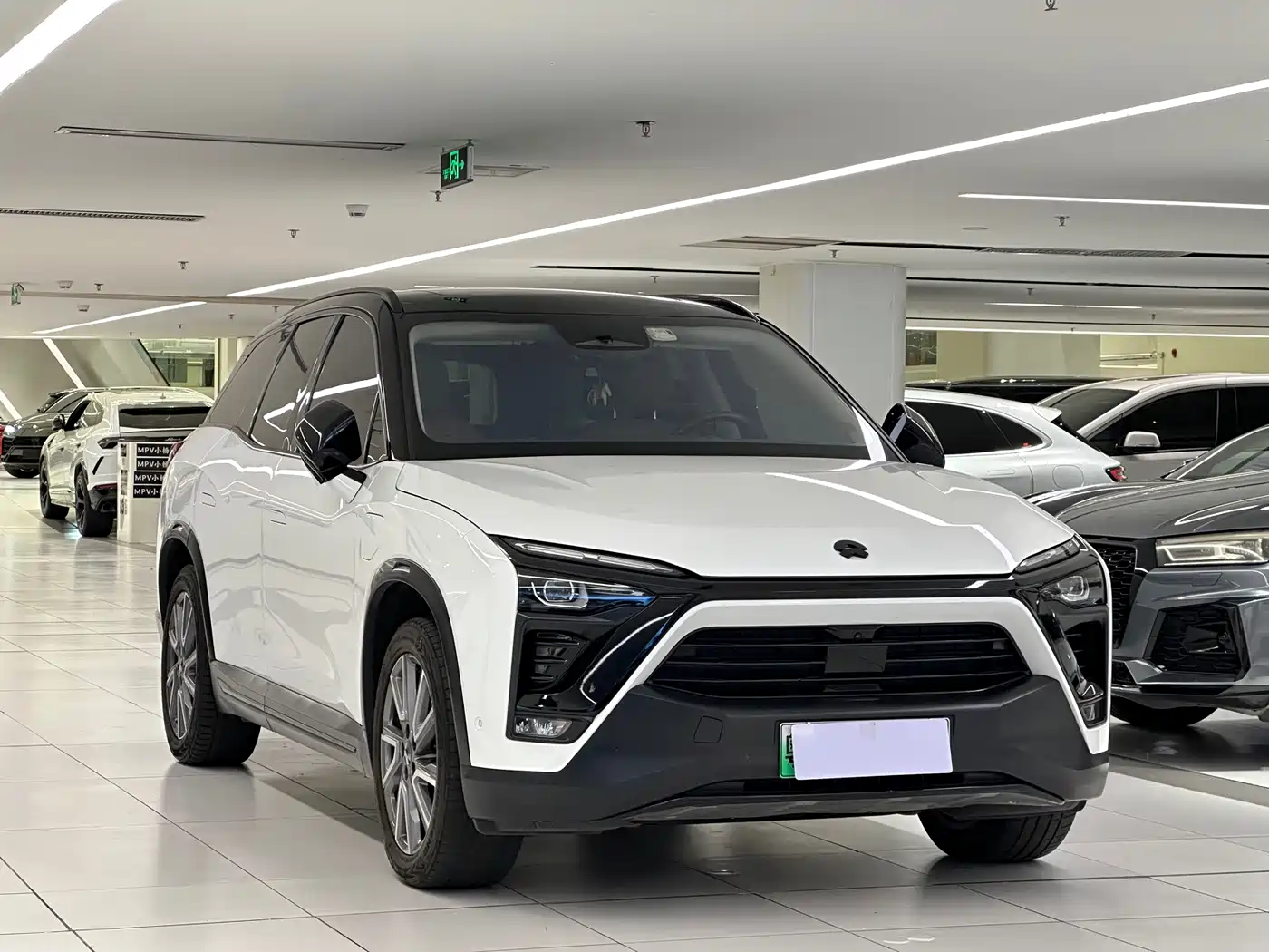 NIO ES8 2019 2018 355KM Base Model 7-Seater Version