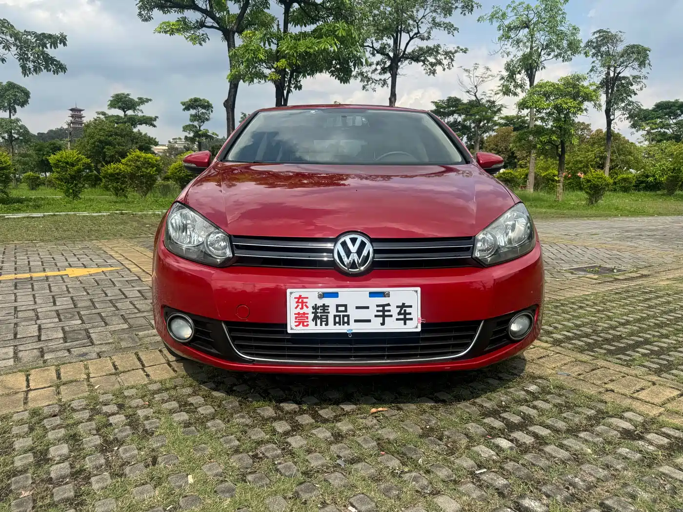 Фото 2 - Volkswagen Golf