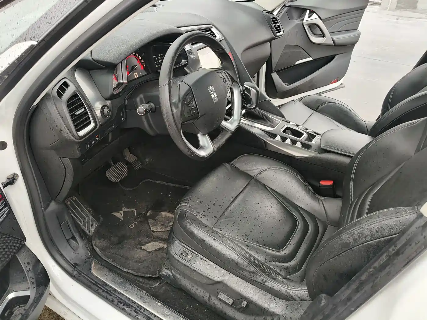 DS 5 2014 2014 1.6T Luxury THP160