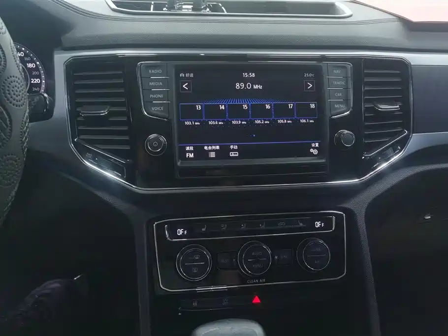 Volkswagen Teramont 2017 530 V6 4WD Flagship Edition фото 13