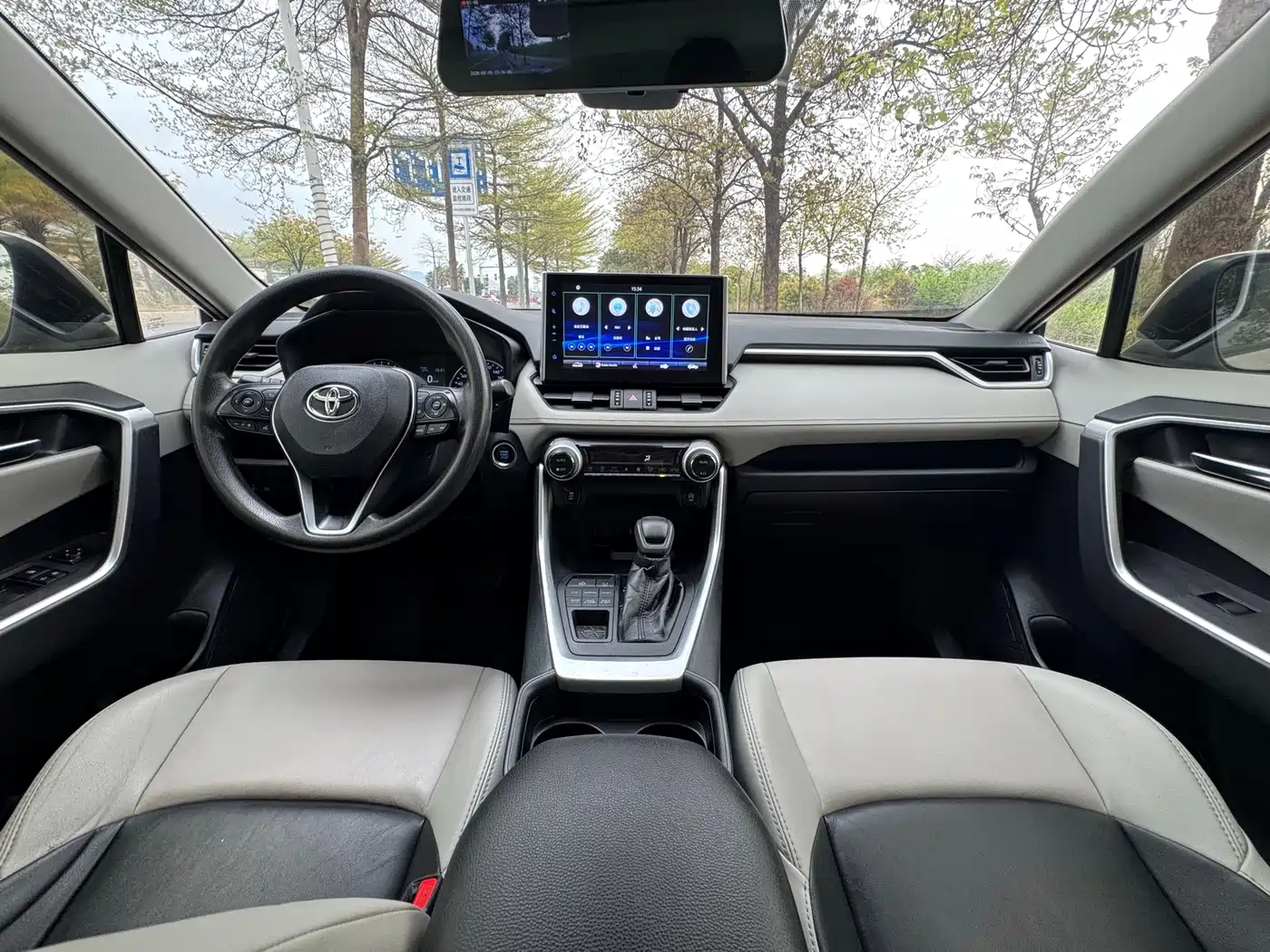 Toyota Wildlander 2020 2.0L CVT AWD Luxury Edition фото 8