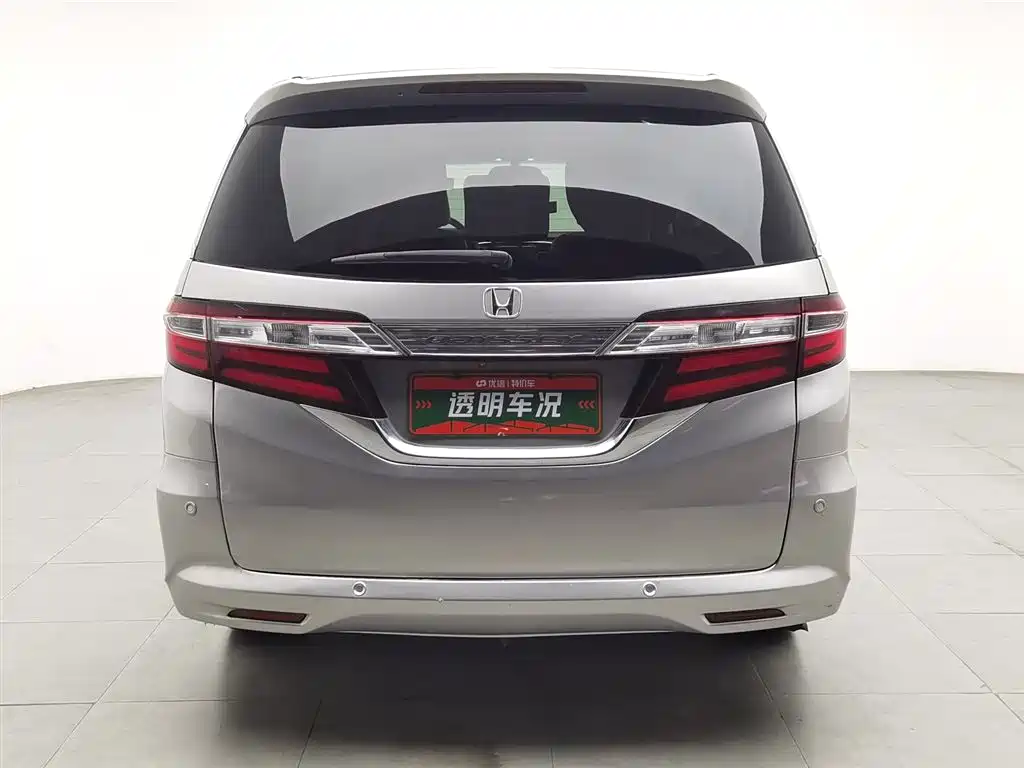 Honda Odyssey 2015 2.4L Smart Edition фото 4