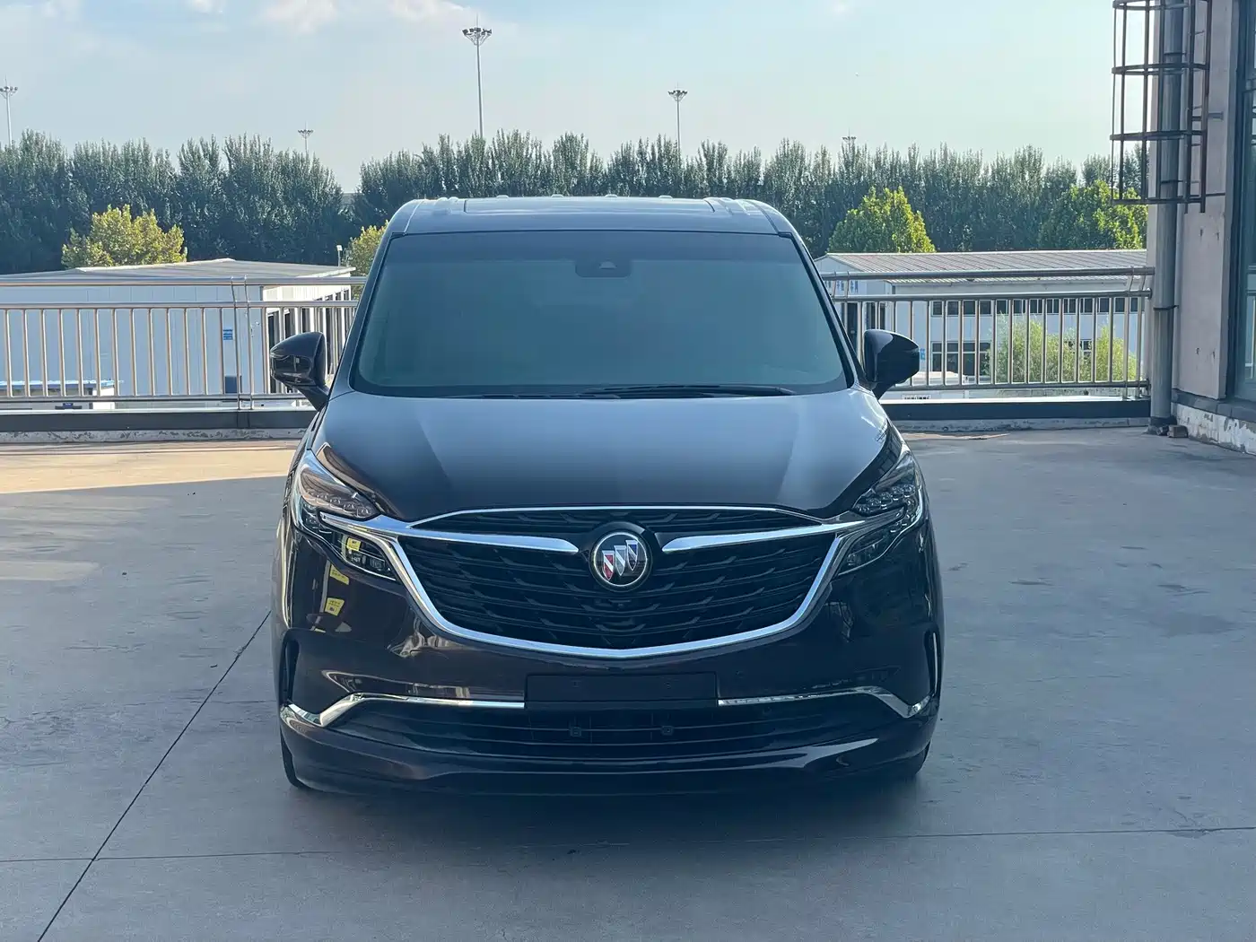 Фото 2 - Buick GL8