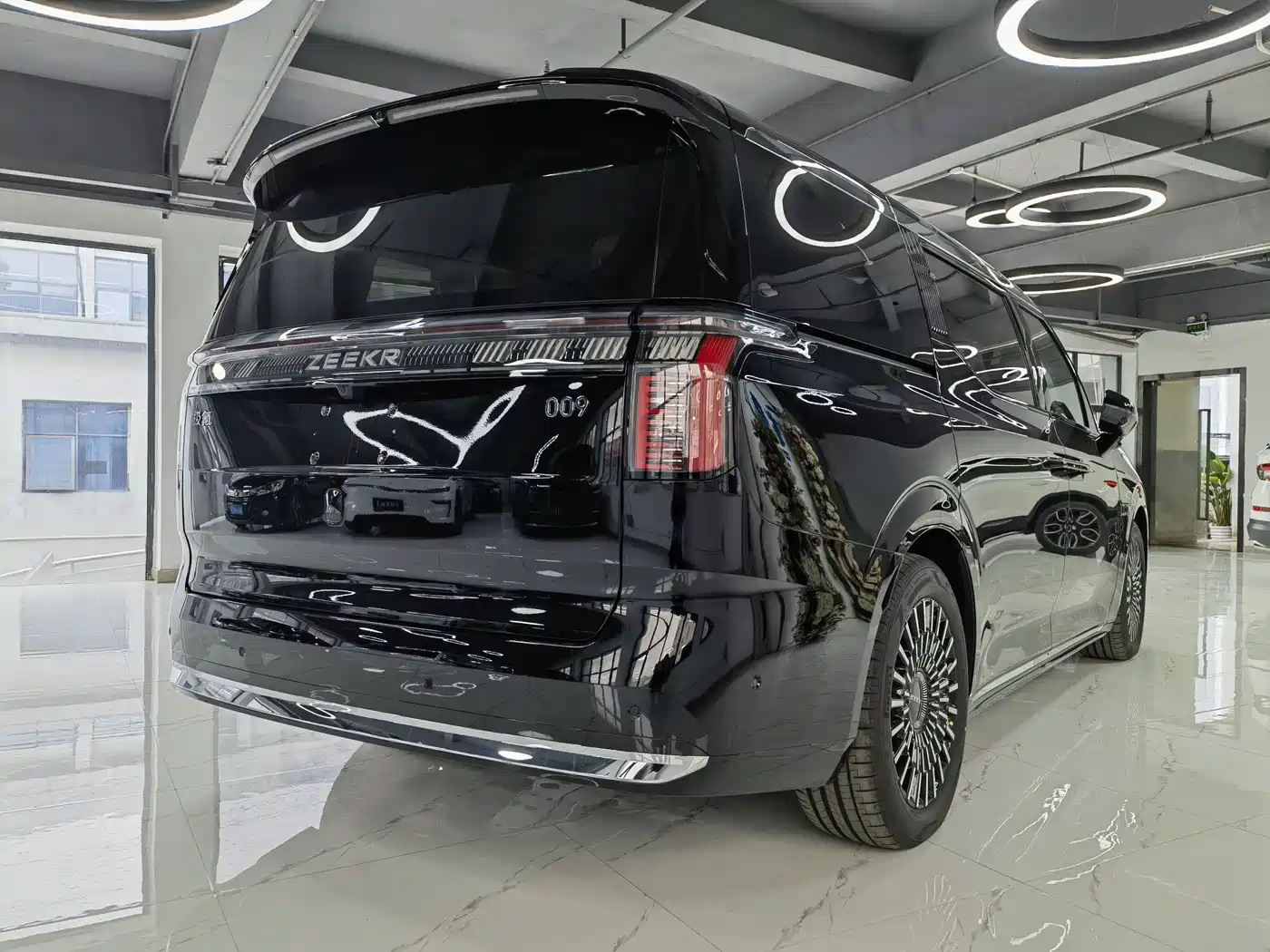 ZEEKR EXTREME KRYPTON 009