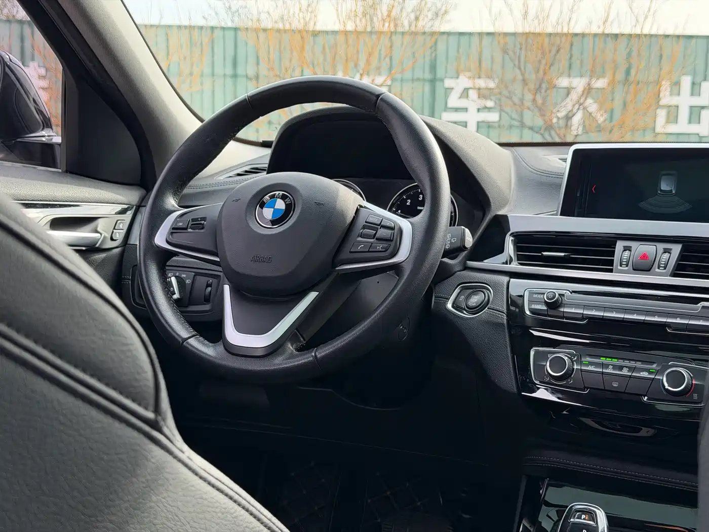BMW X2 (Import) 2019 sDrive20i M Off-Road Package China VI фото 17