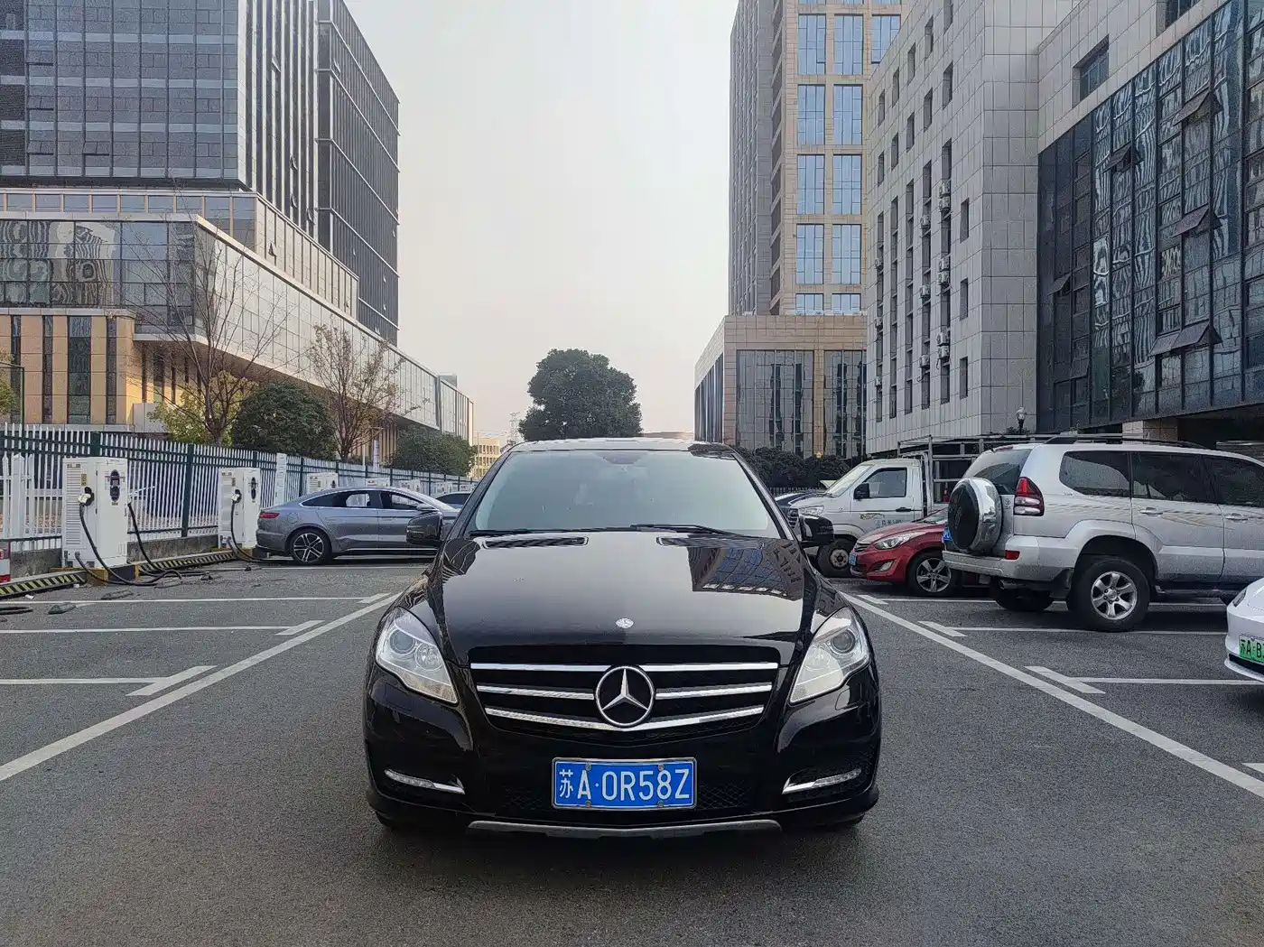Mercedes-Benz R-Class 2017 R 320 4MATIC Business Collector's Edition фото 8