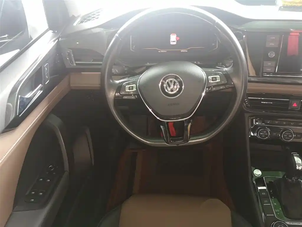 Volkswagen Tharu 2019 Model 330TSI 4WD Flagship Edition China VI фото 11