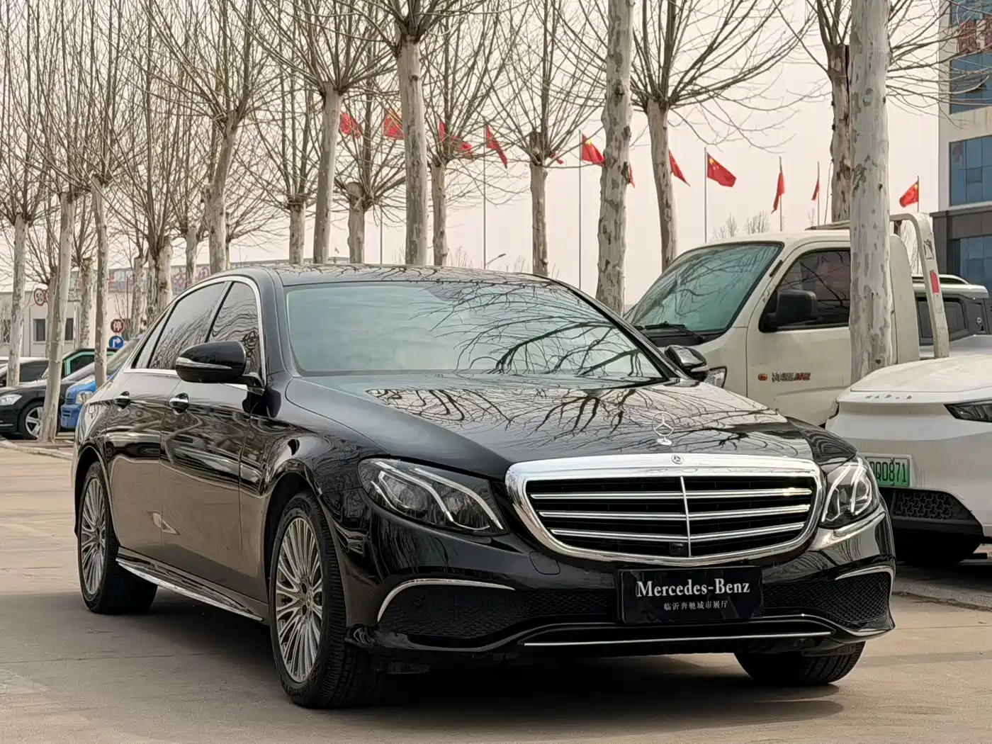 Mercedes-Benz E-Class 2019 E 300 L Sport Luxury фото 3