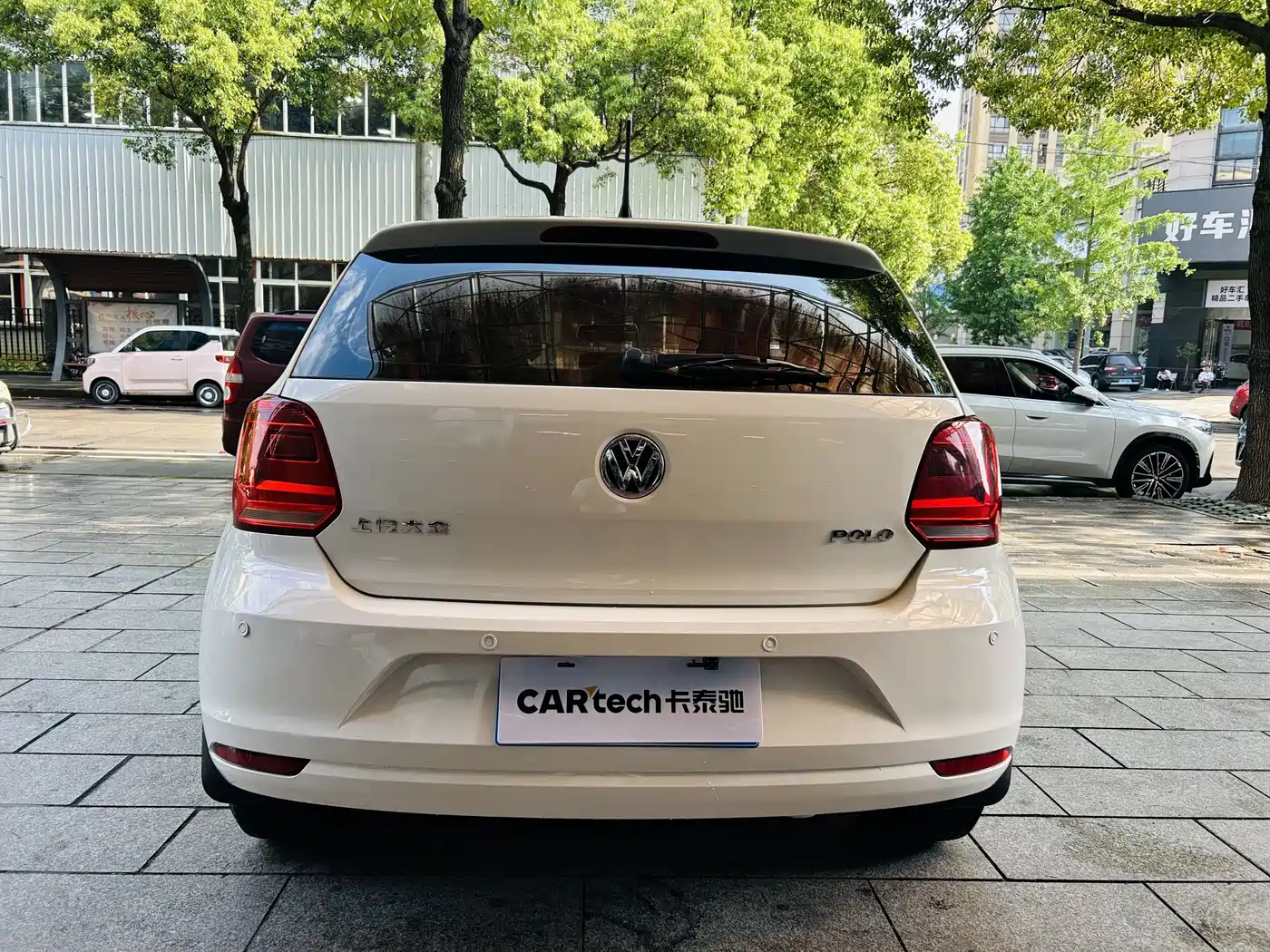 Volkswagen Polo 2016 1.4L Automatic Trend фото 9