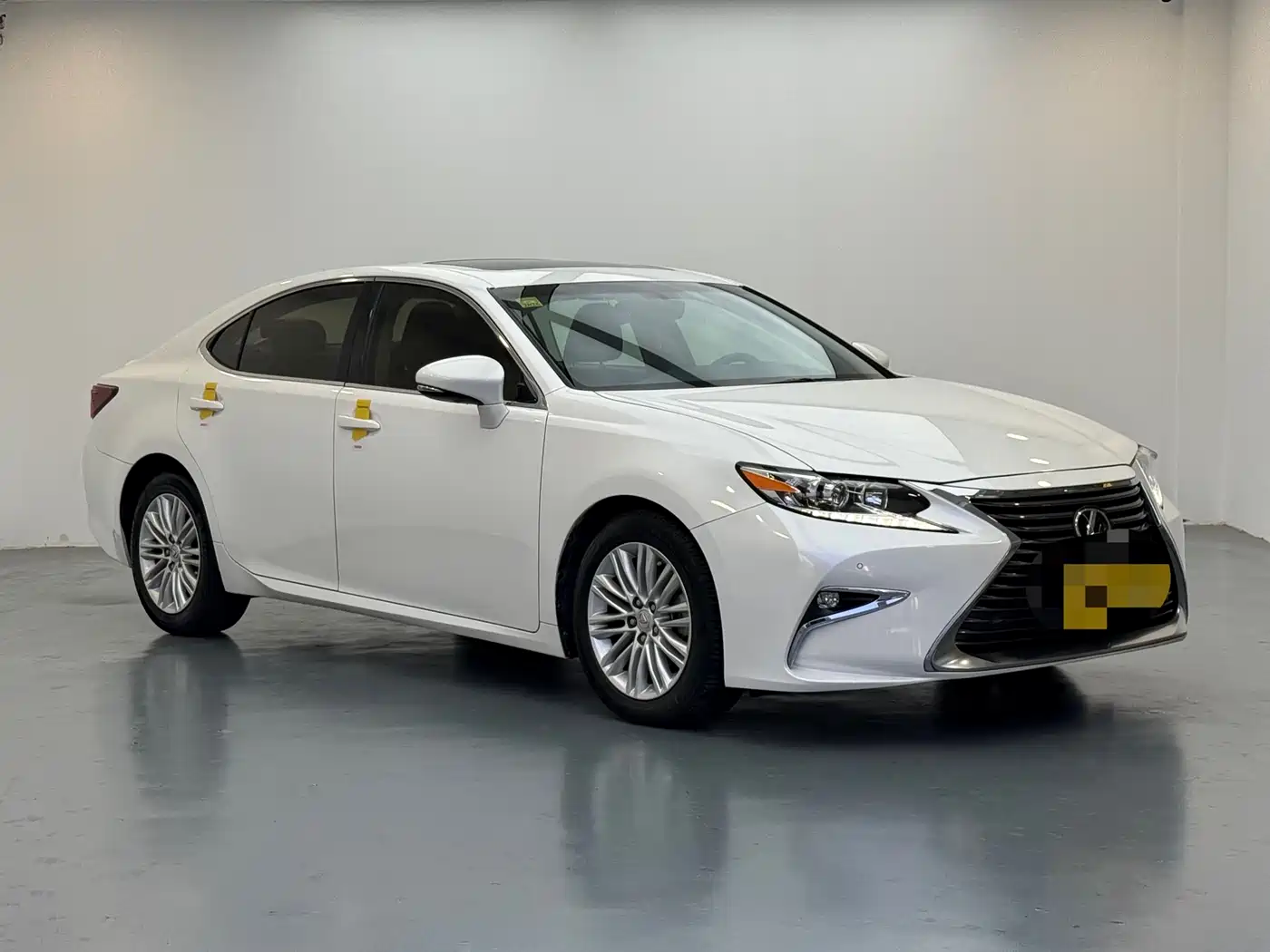 Lexus ES 2015 200 Elite Edition фото 3
