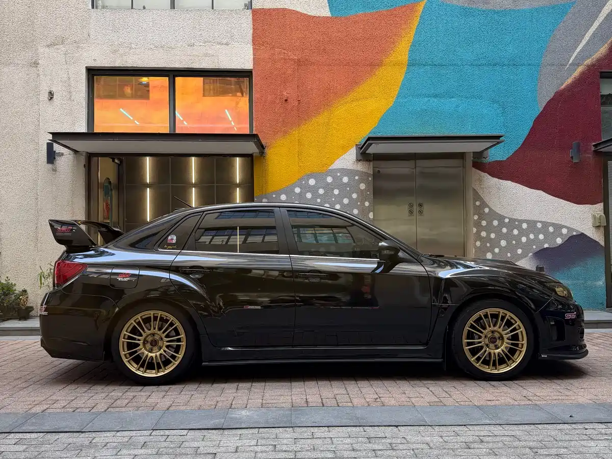 Subaru Impreza 2011 2.5T WRX STi Sedan фото 4