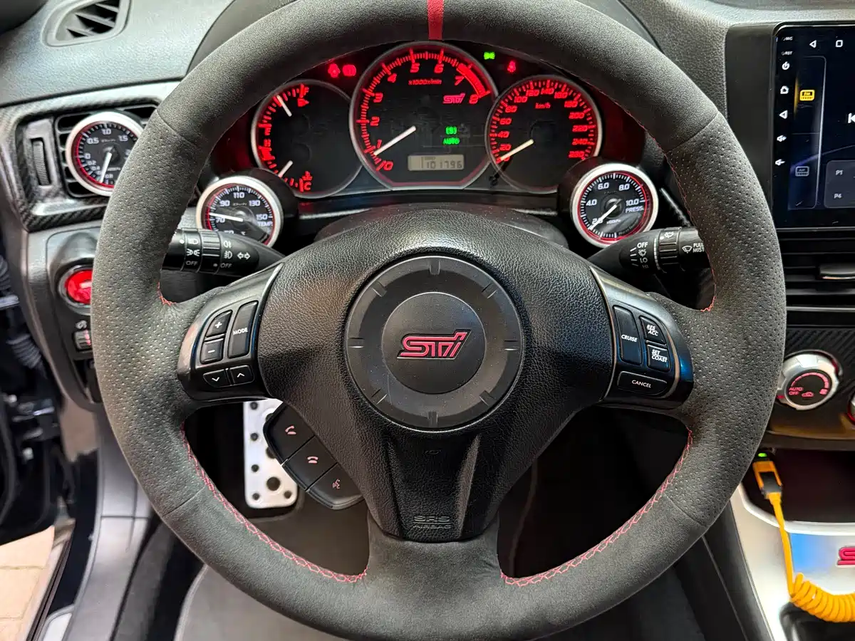 Subaru Impreza 2011 2.5T WRX STi Sedan фото 16