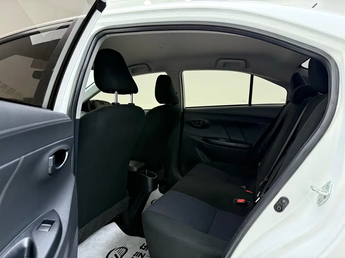 Toyota YARiS L Zhi Xiang 2020 1.5L CVT Leading Edition фото 8