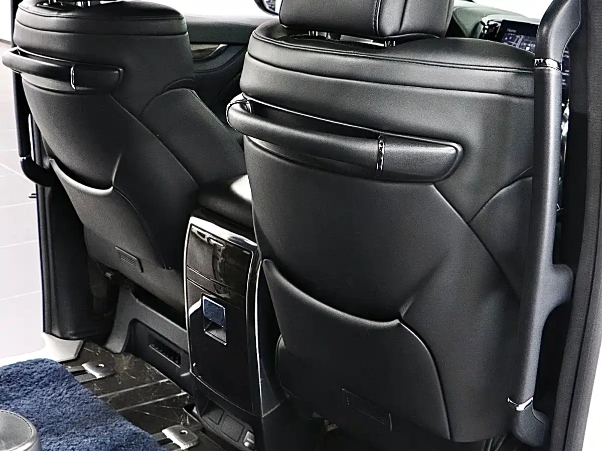 Toyota Vellfire 2020 Twin Engine 2.5L HV Premium Edition фото 17