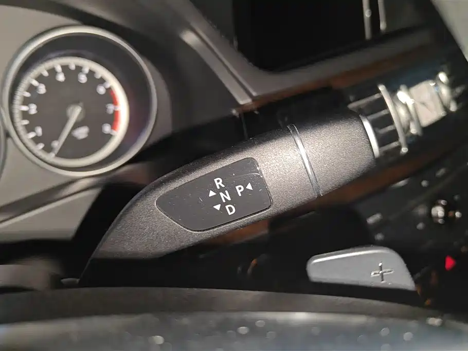 Mercedes-Benz E-Class 2015 E 320 L 4MATIC фото 16
