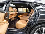 Фото 10 - Lexus LS