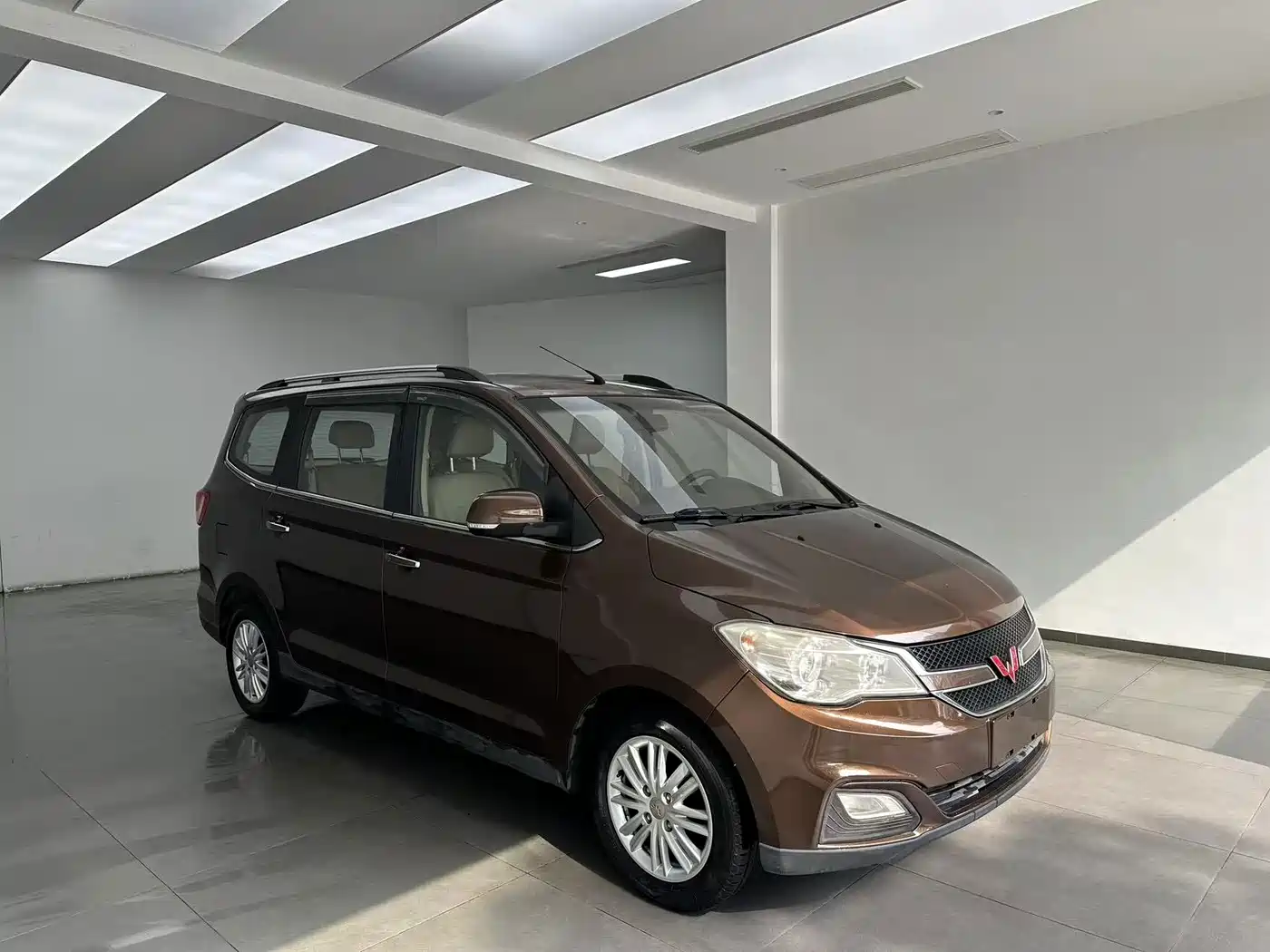 صورة 3 - Wuling Motors Wuling Hongguang