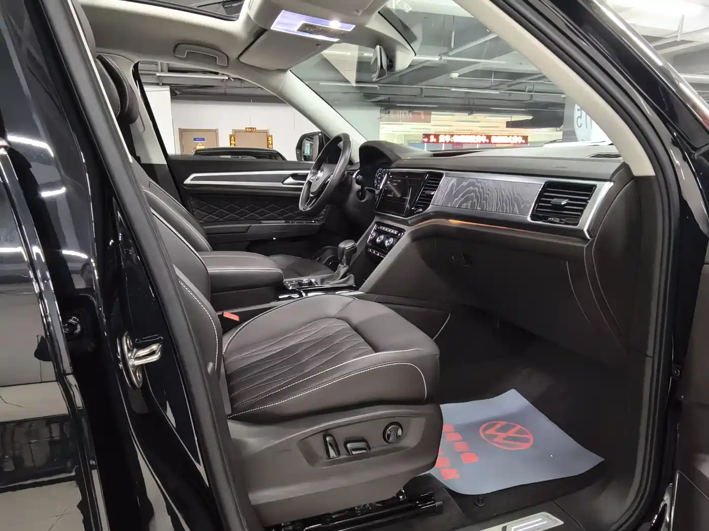Volkswagen Teramont 2019 530 V6 AWD Flagship Edition China V фото 21