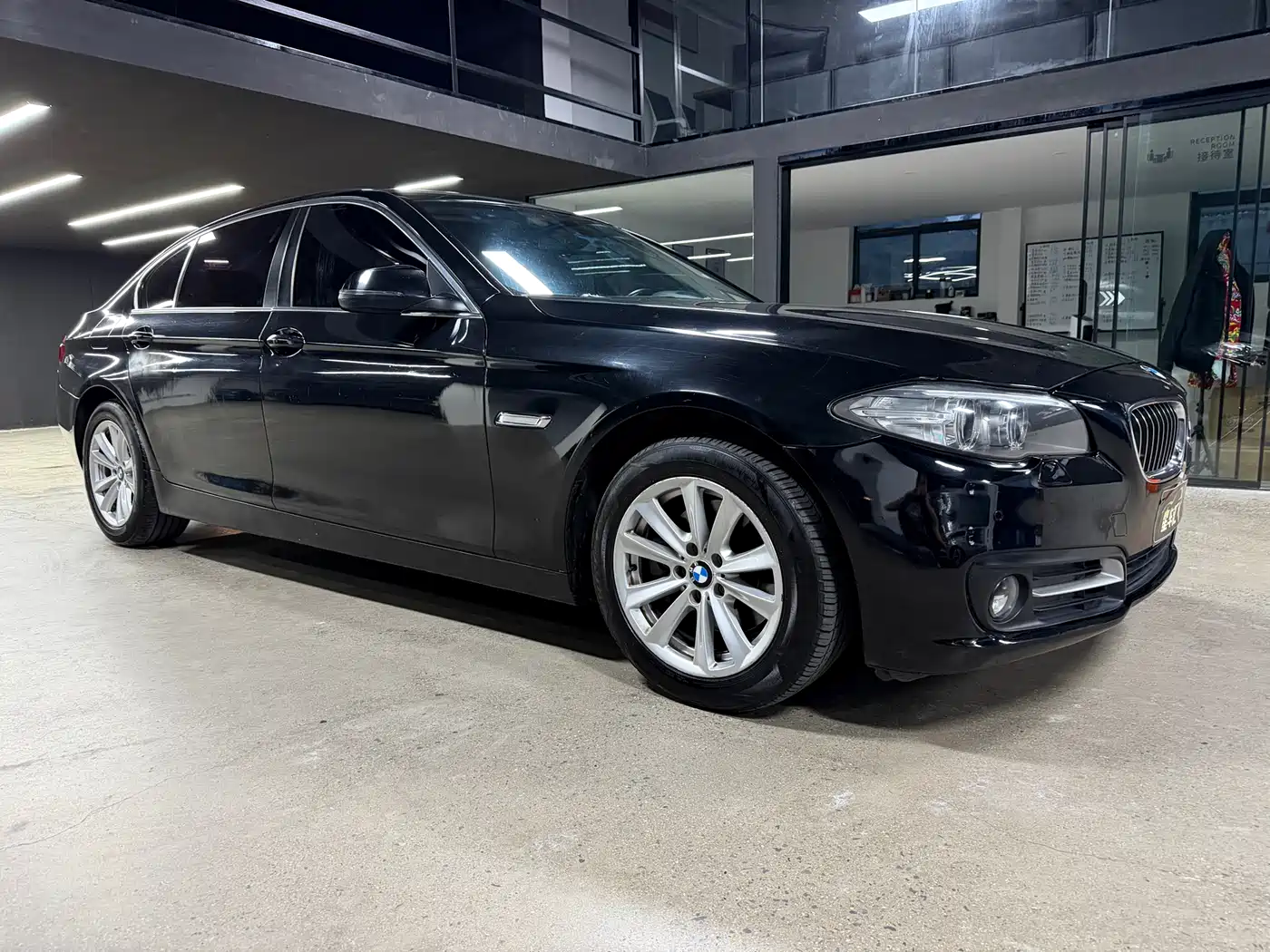 BMW 5 Series 2014 520Li Elegance фото 3