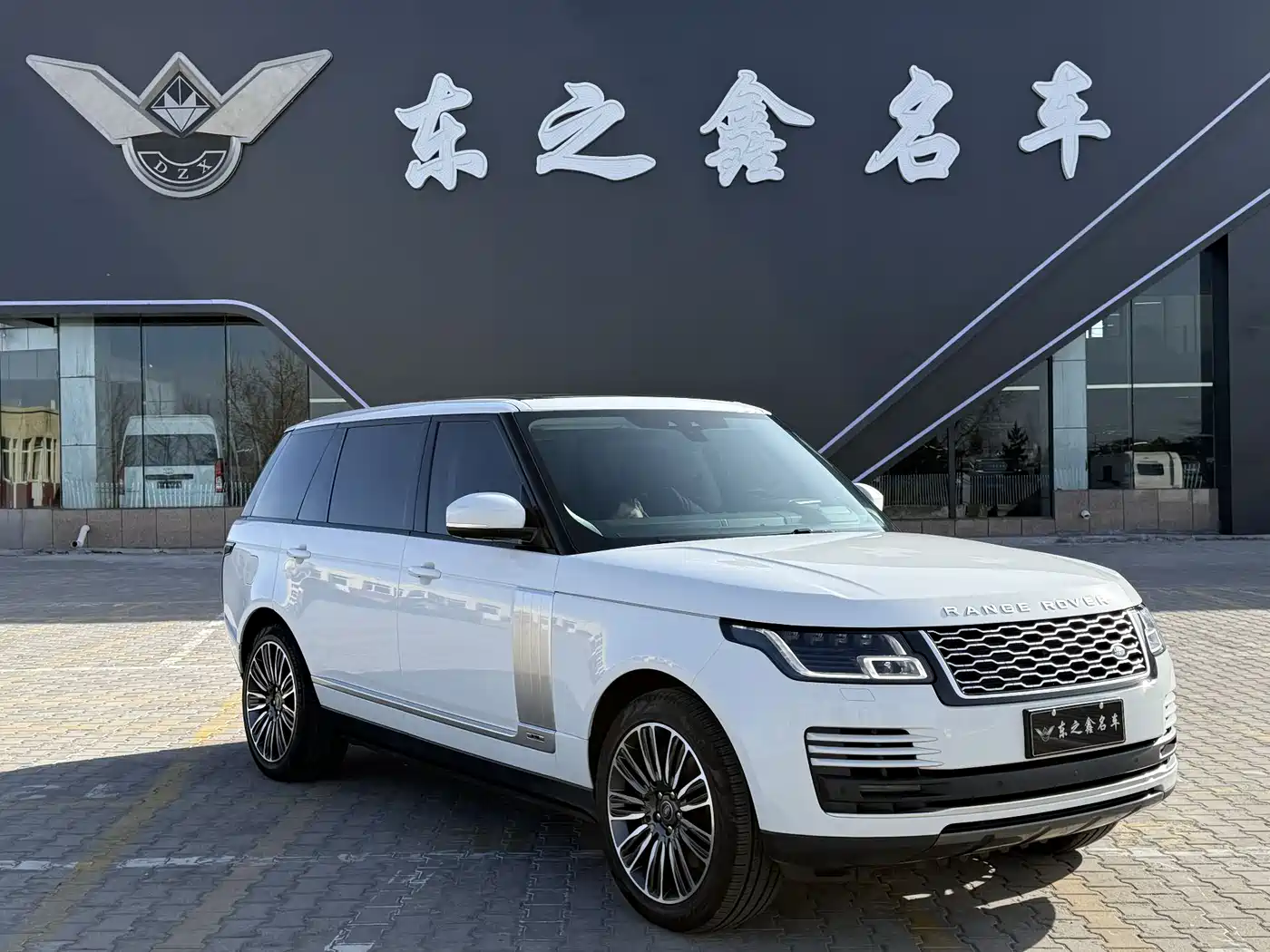 Фото 1 - Land Rover Range Rover