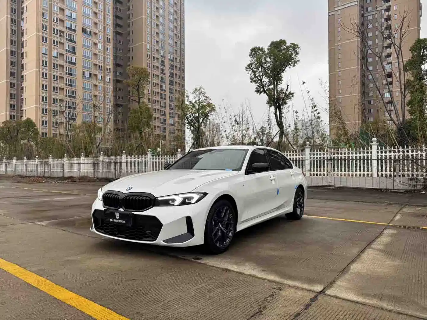 BMW 3 Series 2025 330Li M Sport Night Edition фото 2