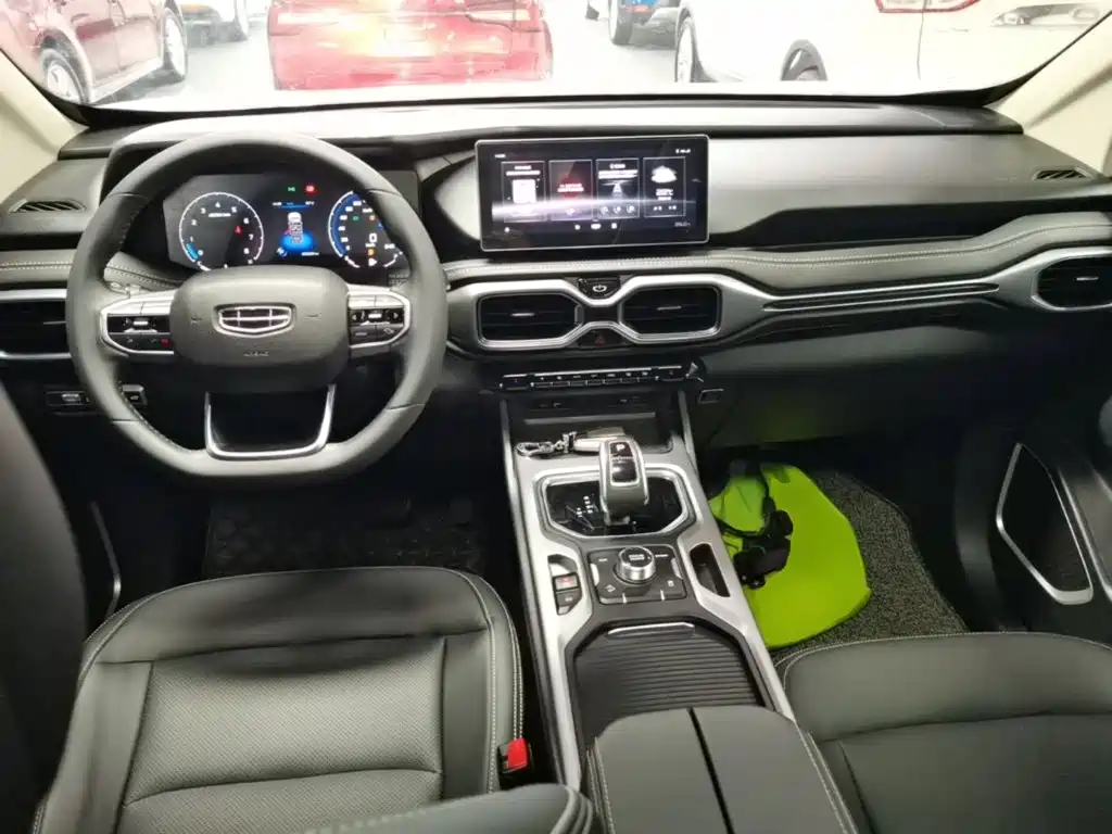 Geely Haoyue 2020 2020 1.8TD DCT Luxury 7-Seater