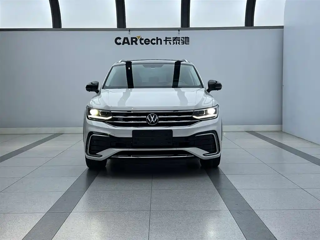 Volkswagen Tiguan X 2022 330TSI 2WD Flagship Edition фото 2