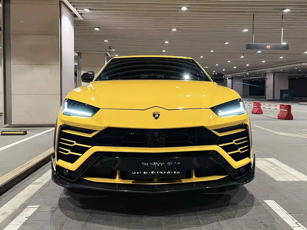 Lamborghini Urus 2021 4.0T V8 фото 2