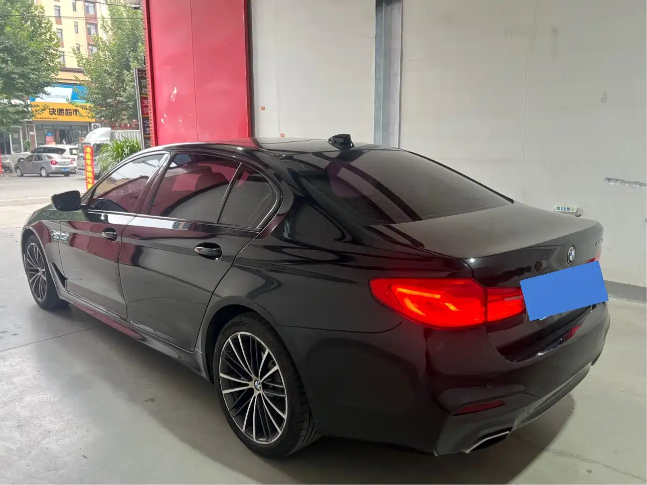 Фото 3 - BMW 5 Series