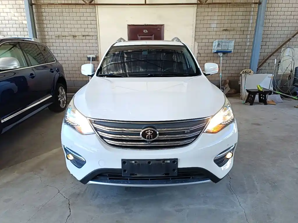 صورة 3 - BYD Song