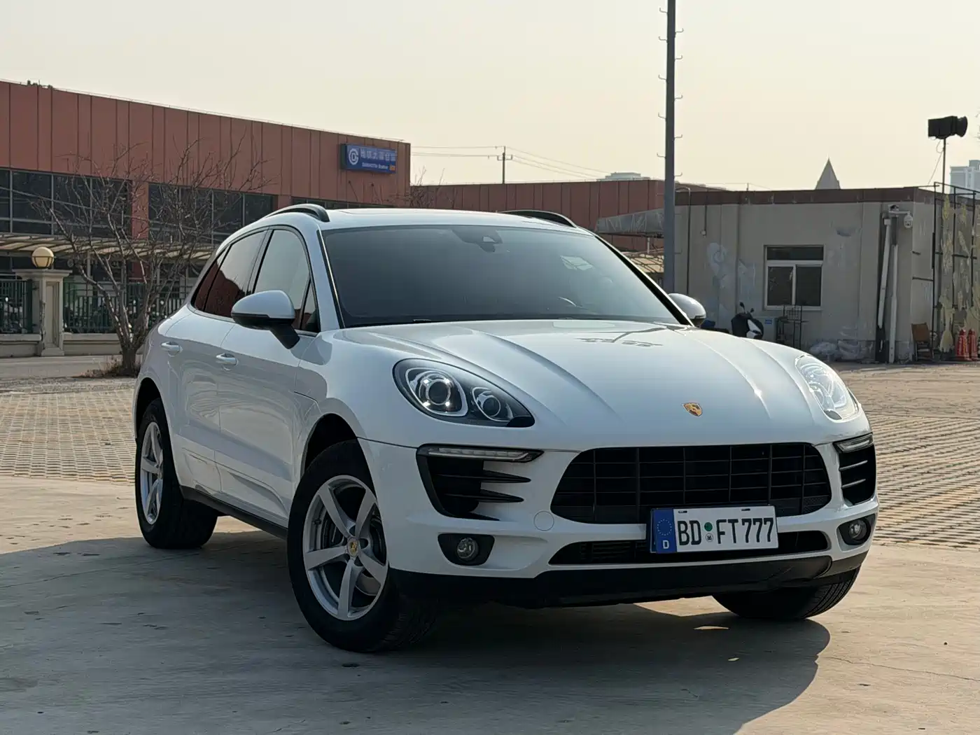Porsche Macan 2017 Macan 2.0T фото 4