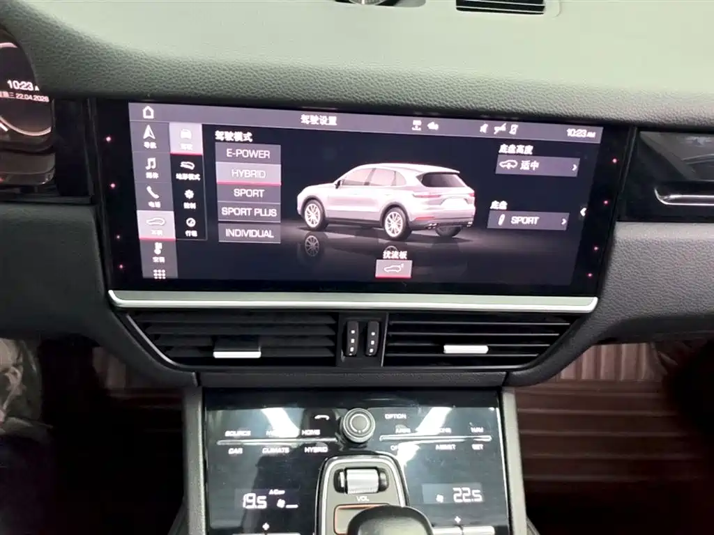 Porsche Cayenne New Energy 2019 Cayenne E-Hybrid 2.0T фото 13