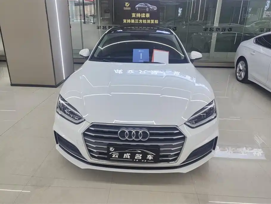 Audi A5 (Import) 2019 Sportback 40 TFSI Fashion фото 2