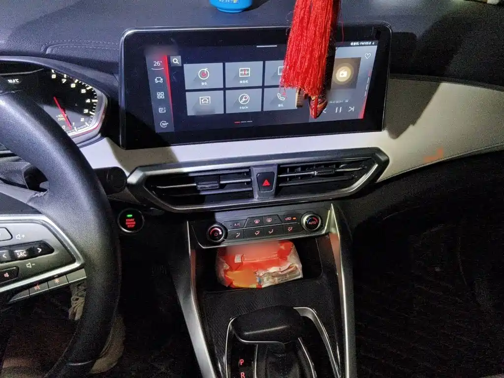 SAIC Maxus Maxus G50 2019 2019 1.5T Debut Automatic Luxury Edition 7-seater