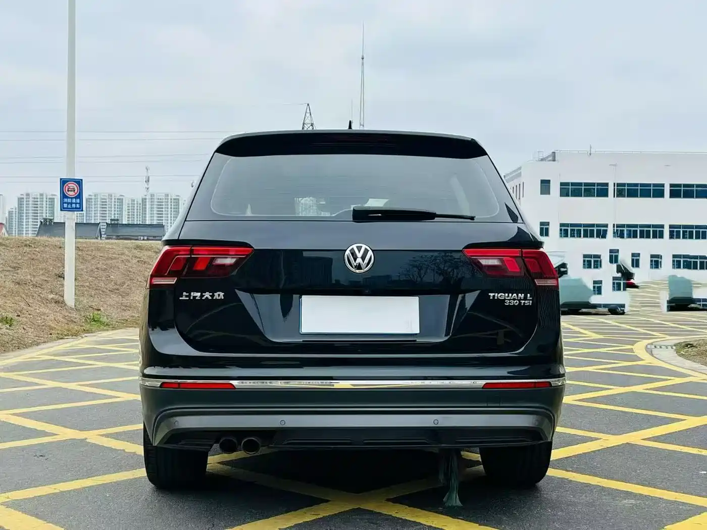Volkswagen Tiguan L 2019 330TSI Automatic 2WD Smart Luxury Edition China VI фото 14