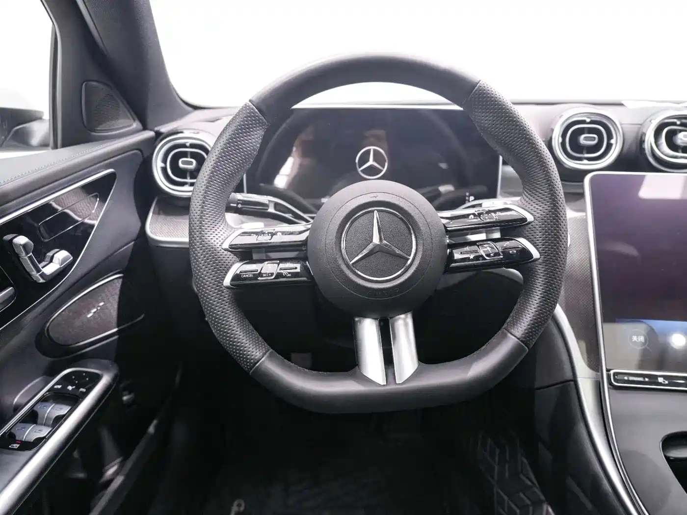 Mercedes-Benz C-Class 2024 Facelift C 260 L Sport фото 17