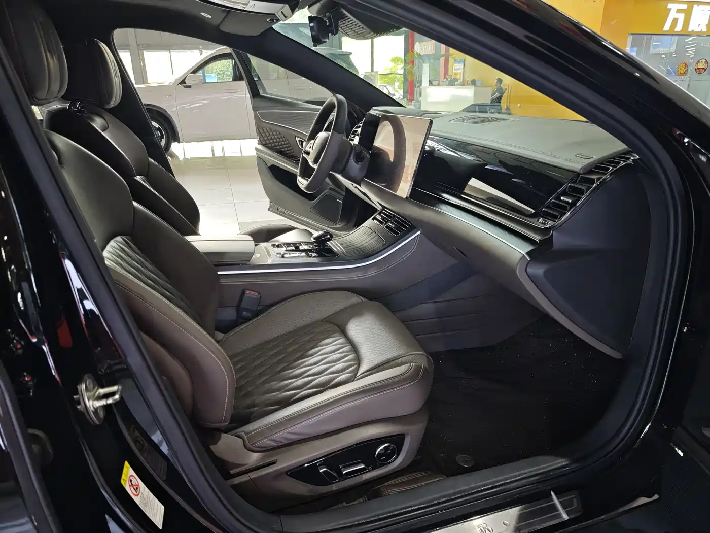 BYD Han 2022 DM-i 121KM Premium Edition фото 10