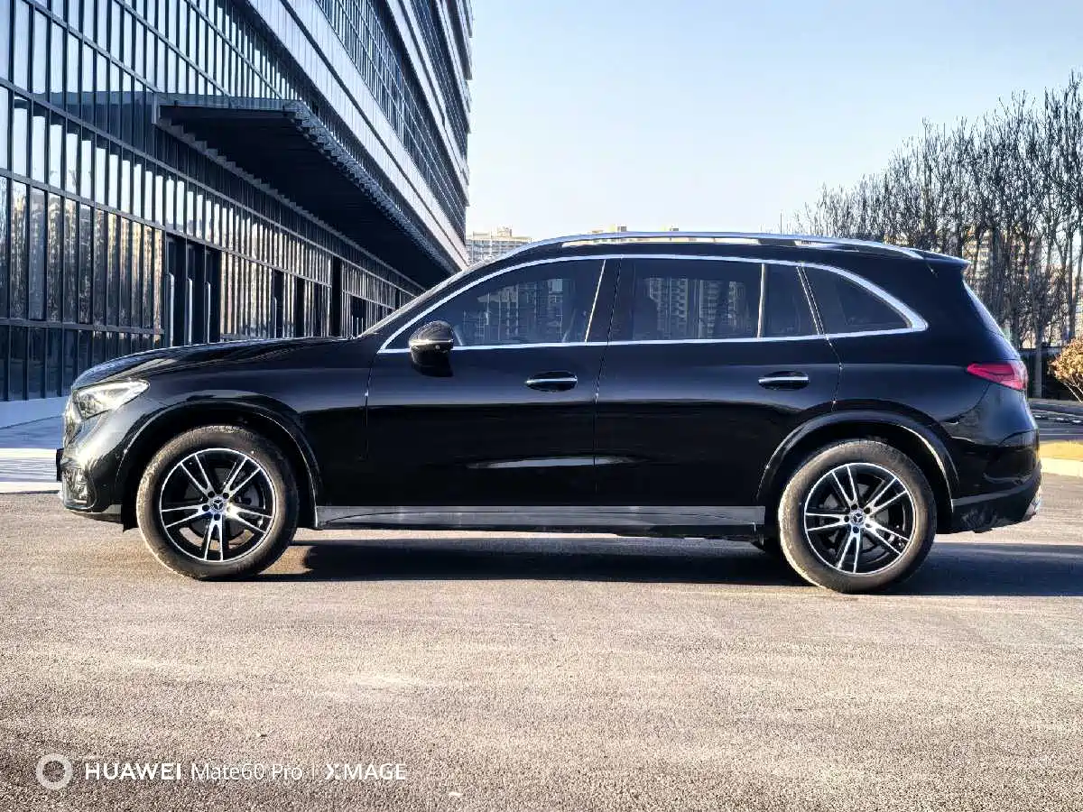 Mercedes-Benz GLC 2025 Model Year GLC 260 L 4MATIC Luxury фото 4