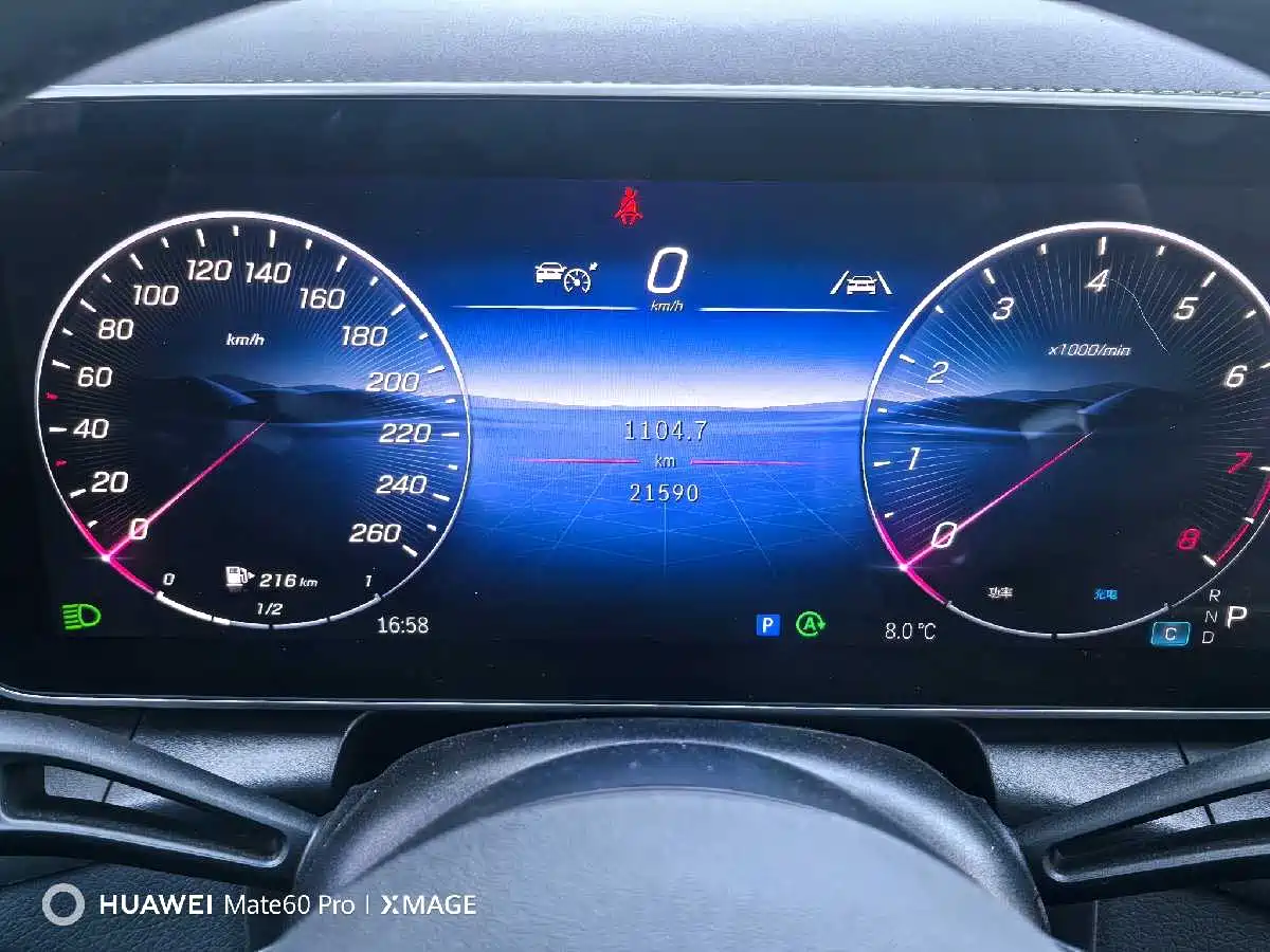 Mercedes-Benz GLC 2025 Model Year GLC 260 L 4MATIC Luxury фото 12