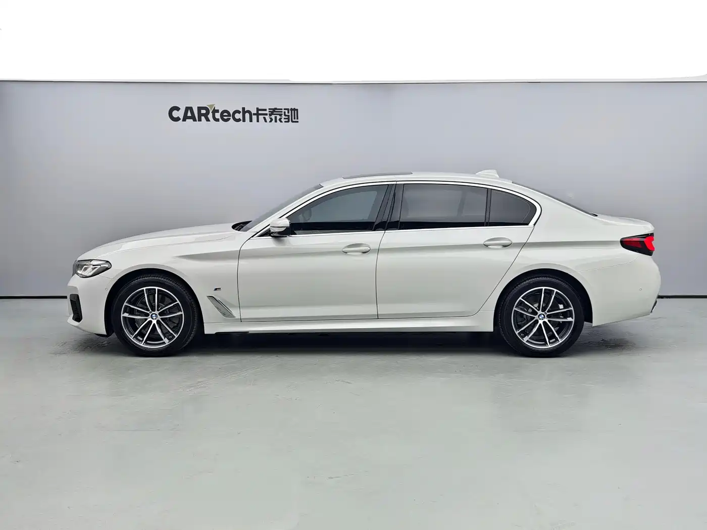BMW 5 Series 2022 525Li M Sport Package фото 3