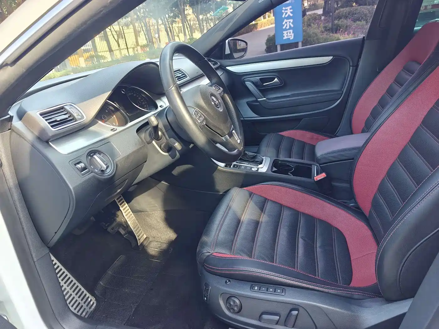 Volkswagen FAW-Volkswagen CC 2016 Model 1.8TSI Luxury фото 7