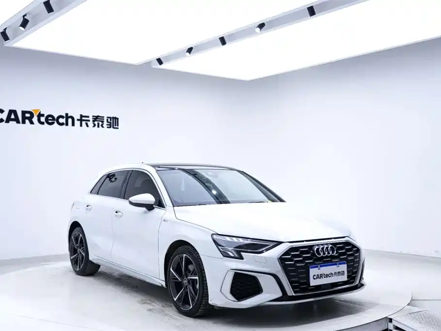 Audi A3 2023 Sportback 35 TFSI Fashion Sport