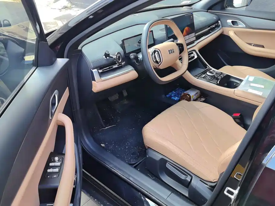 Geely Galaxy Galaxy A7 2025 2025 EM-i 70km Luxury Edition