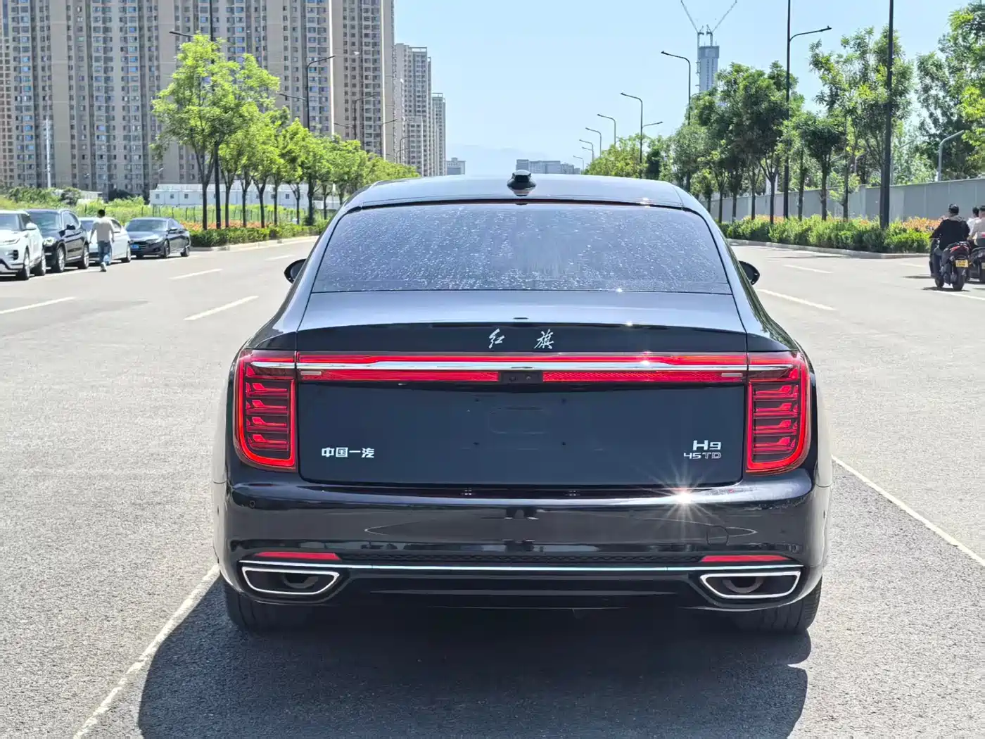 Hongqi H9 2020 2.0T Smart Connection Qi Chang Edition фото 9