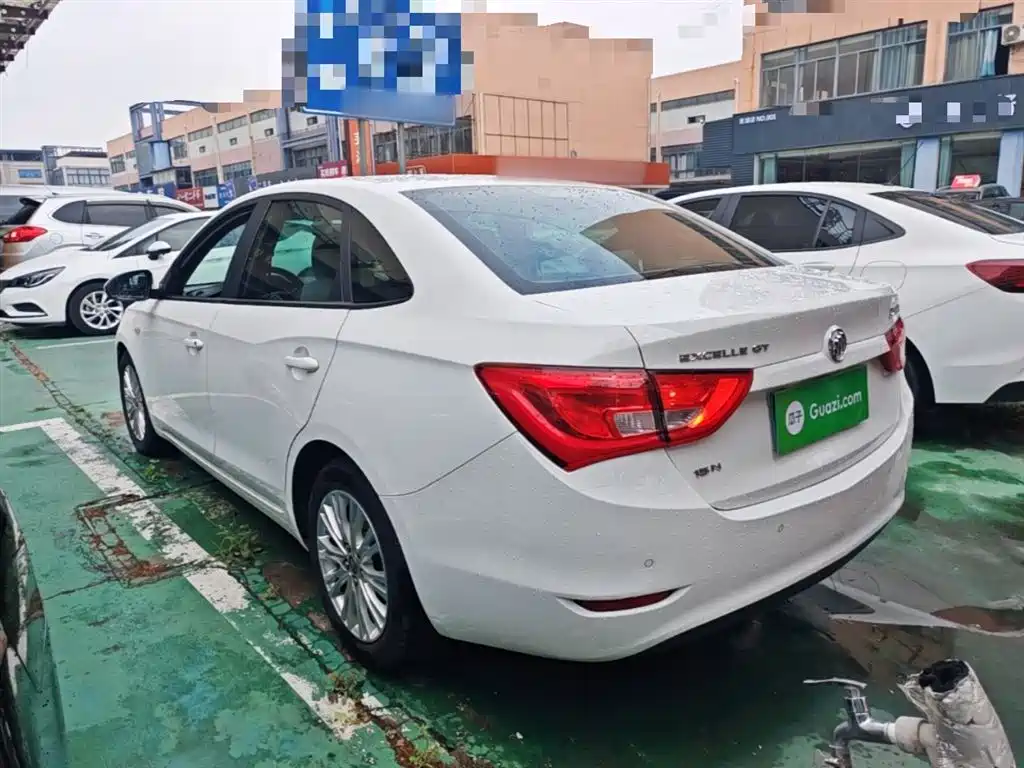 Buick Excelle 2016 15N Automatic Elite фото 5