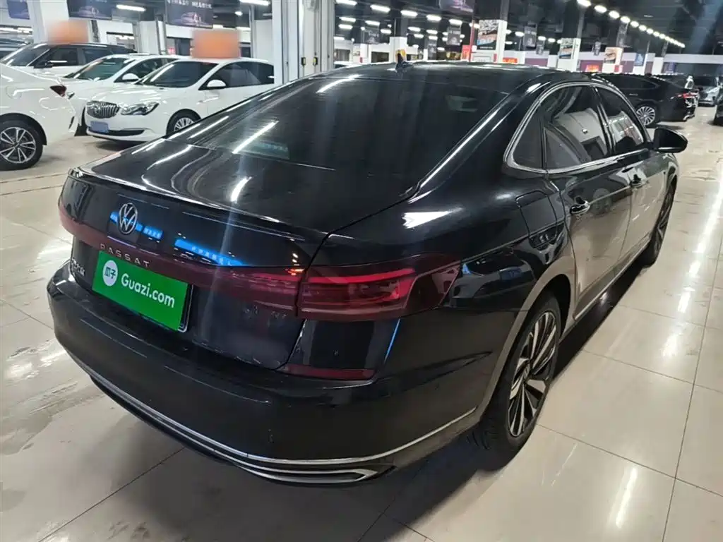 Volkswagen Passat 2023 Facelift 330TSI Luxury Edition фото 7